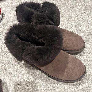 Brown Women’s UGGs